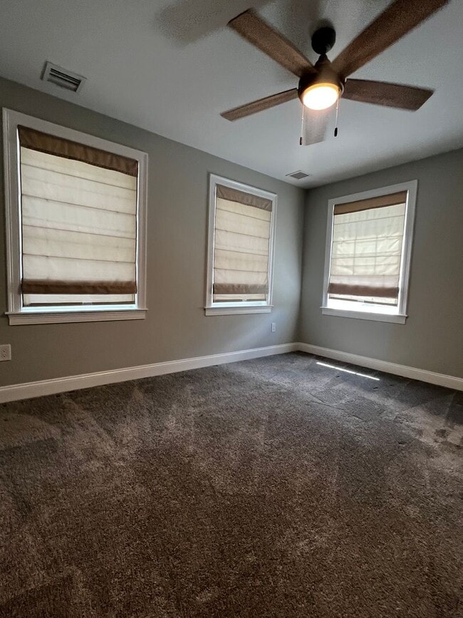 Building Photo - Gorgeous Newton Highlands Single Family 5 Bed/2 Bath for August, 2026