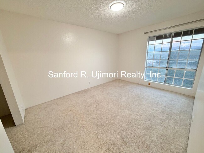 Building Photo - lulu9410