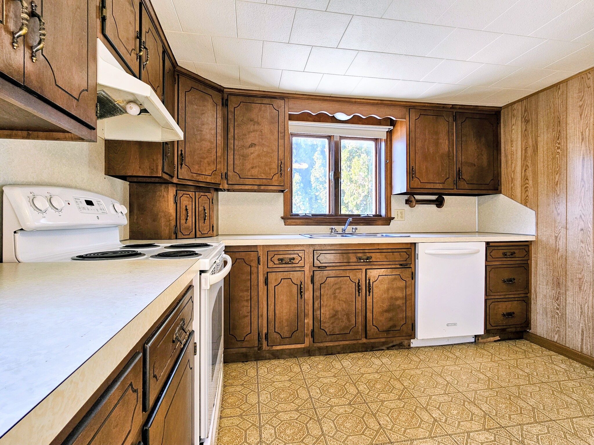 Building Photo - 334 Wissler Rd