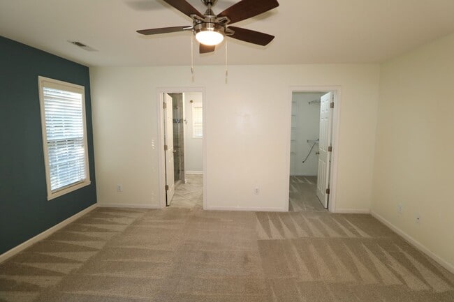 Building Photo - 128 Dover Dr
