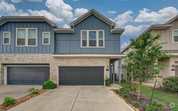 Building Photo - 4138 Balboa Dr