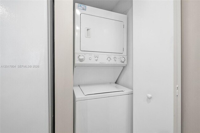 Building Photo - 335 S Biscayne Blvd