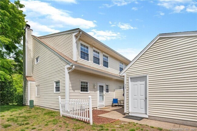 Primary Photo - 714 Misty Meadow Ln
