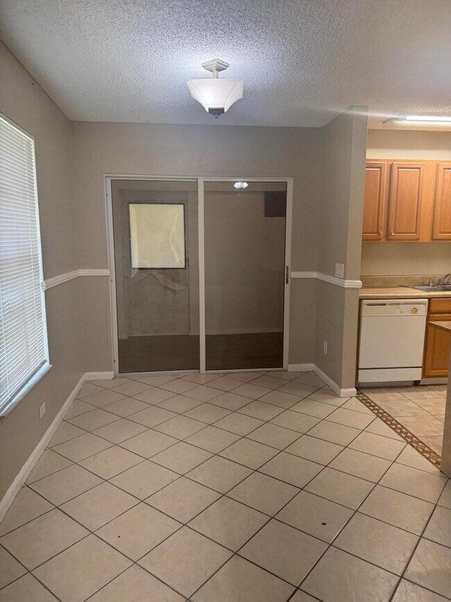 Building Photo - 2576 Ida Way