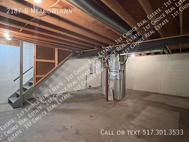 Building Photo - 2187-B Meadowlawn-