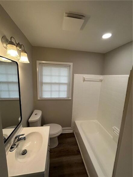 Building Photo - 261 Palms Ln SW