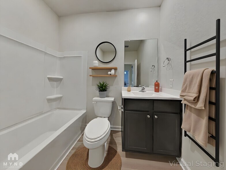 Building Photo - 15419 Maple Terrace Dr