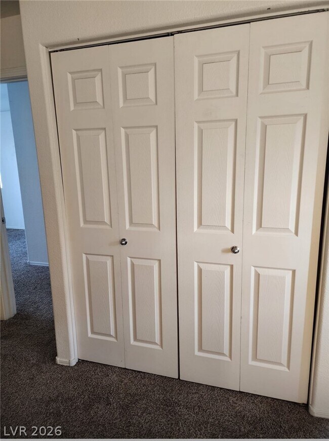 Building Photo - 11901 Fairfax Ridge St