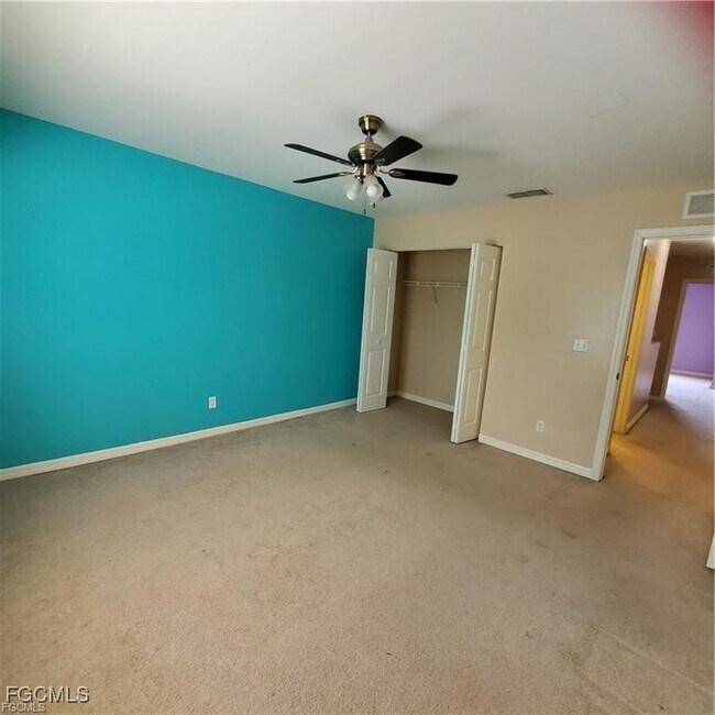 Building Photo - 3616 Pine Oak Cir