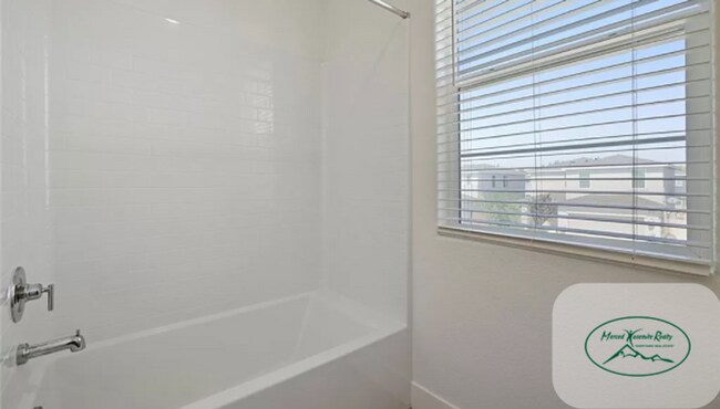 Building Photo - CORNER LOT - Beautiful 5-Bedroom Home for Rent in North Merced!