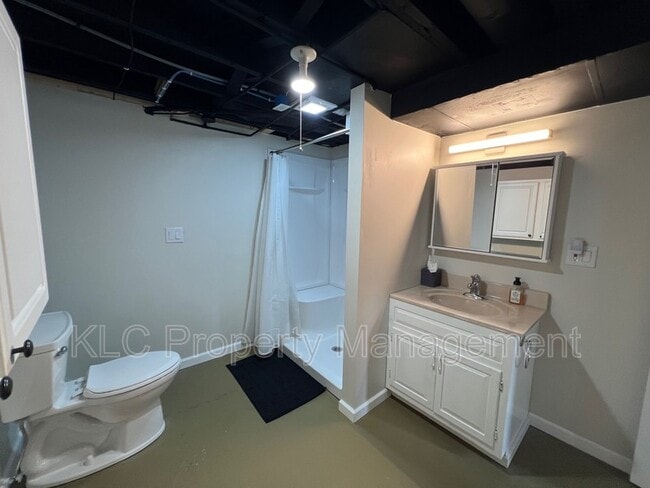 Building Photo - 2524 57th St