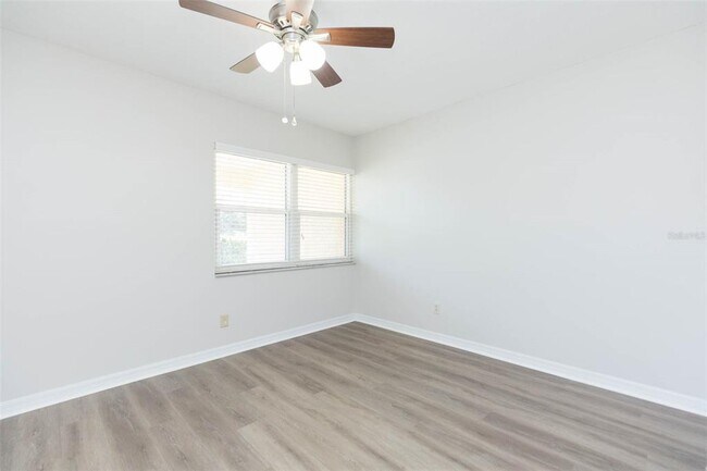 Building Photo - 14130 Rosemary Ln