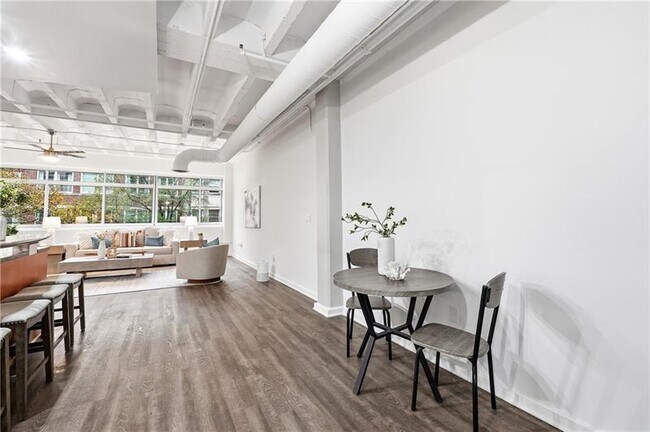 Building Photo - 805 Peachtree St NE