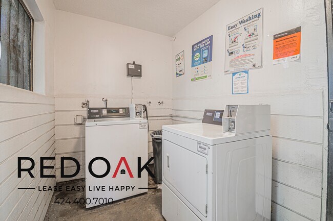 Building Photo - 14039 Archwood St