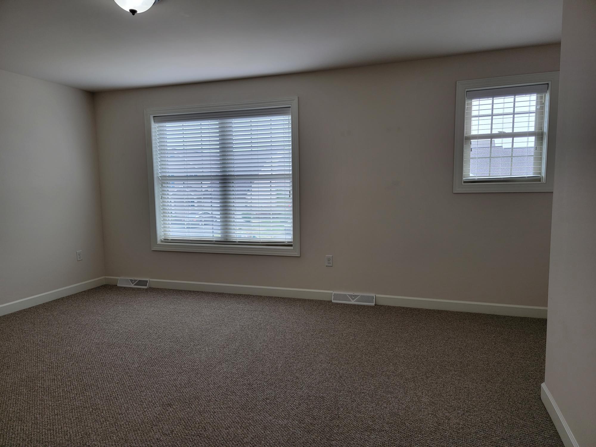 Building Photo - 5231 Summerfield Dr