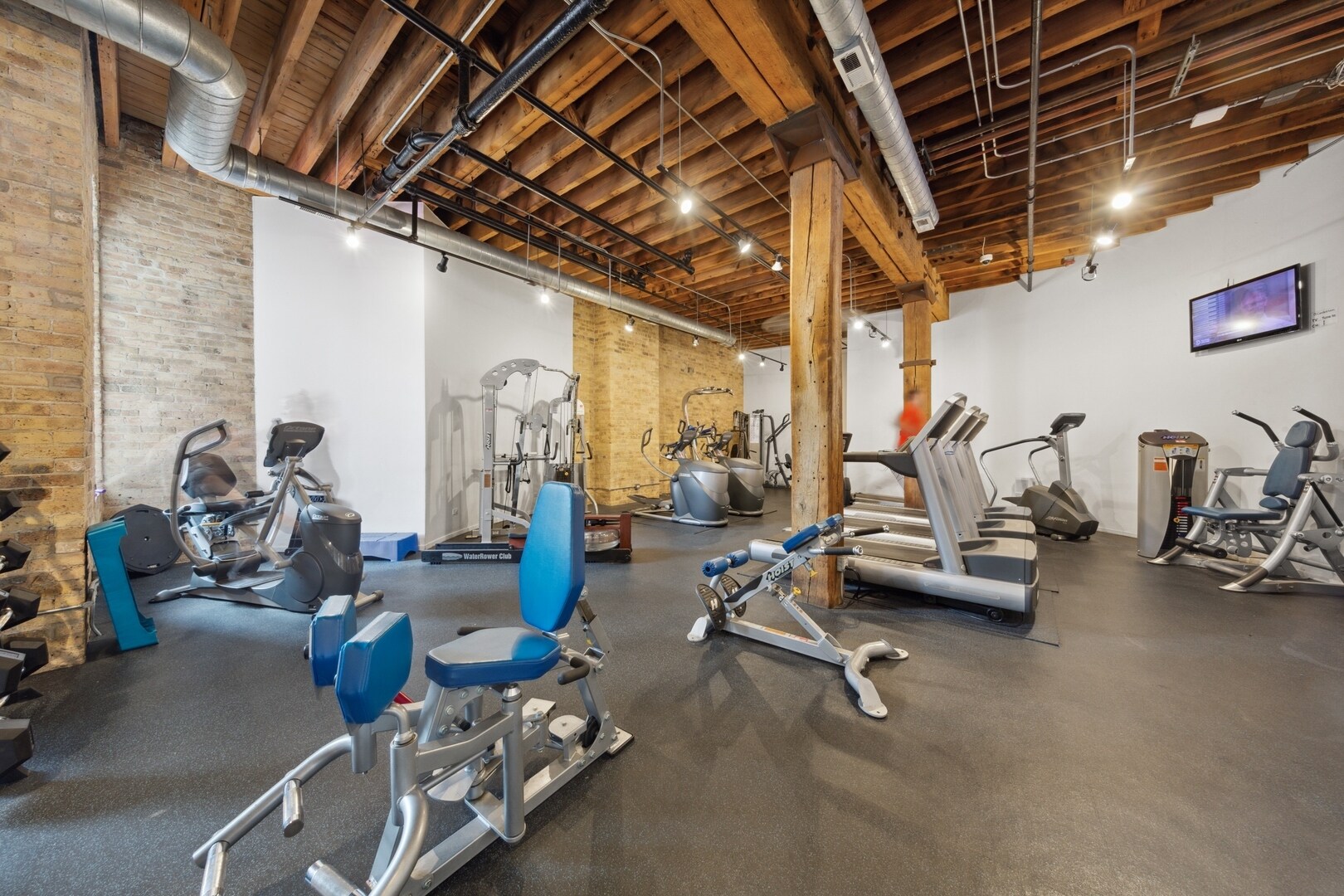 Fitness Area - 226 N Clinton St