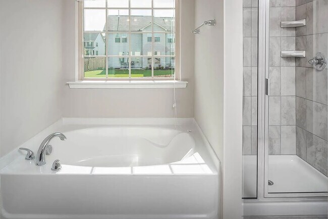 Building Photo - 1910 Pennypacker Ln