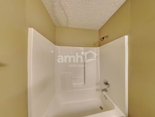 Building Photo - 3404 Bent Wood Cv