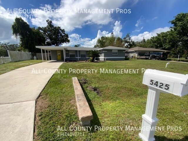 Building Photo - 5425 San Jose Dr