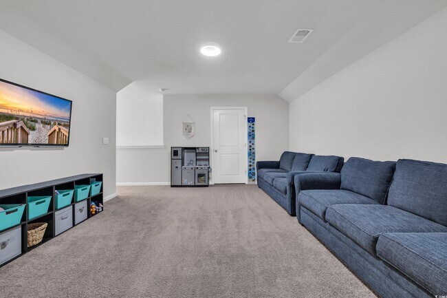 Building Photo - 553 Pier Ct