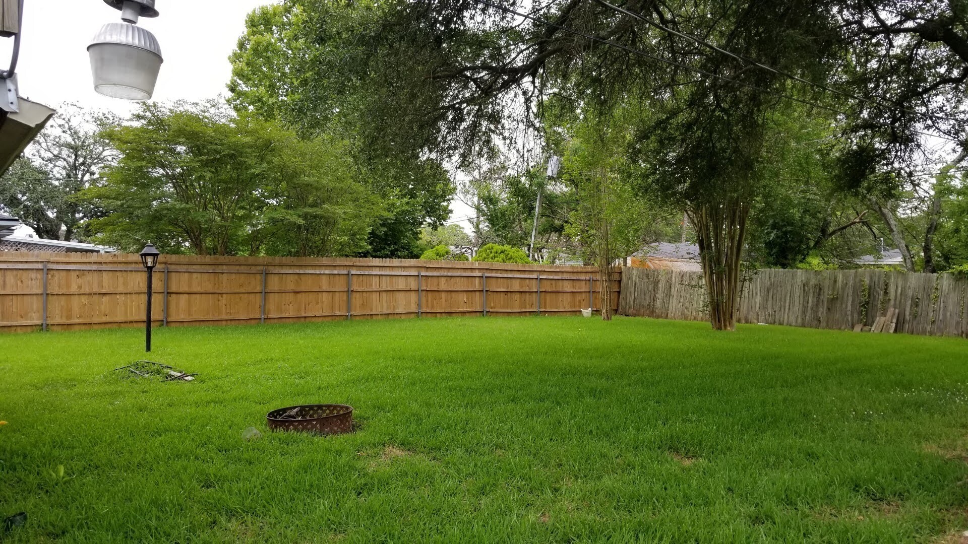 Building Photo - 2520 Melrose Ave