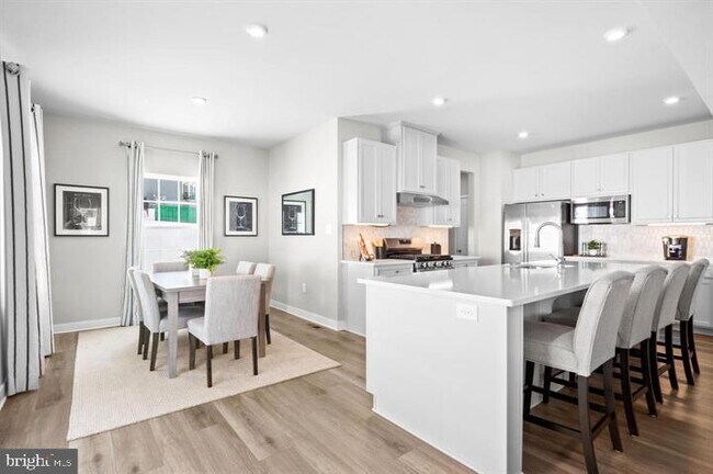 Building Photo - 141 Dithridge Dr