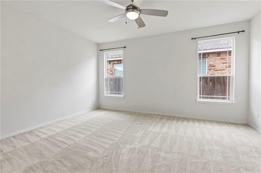 Building Photo - 201 Danablu Dr