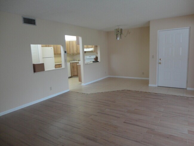 Building Photo - 4695 Sable Pine Cir