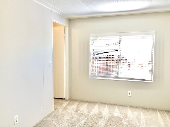 Building Photo - Awesome Updated Single Story in The Darling "Farm" Community of Wildomar, Close to Everything, bu...