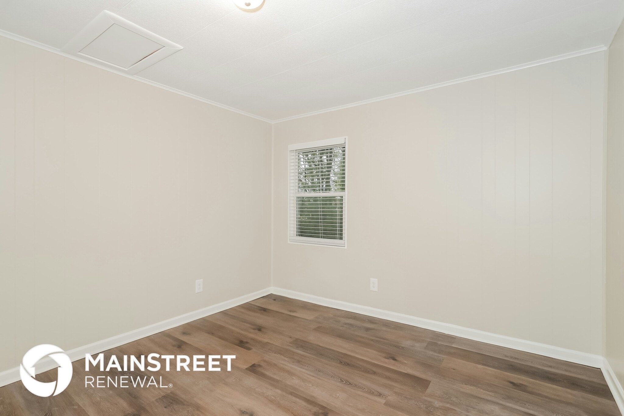 Building Photo - 66 Seminole Rd NE