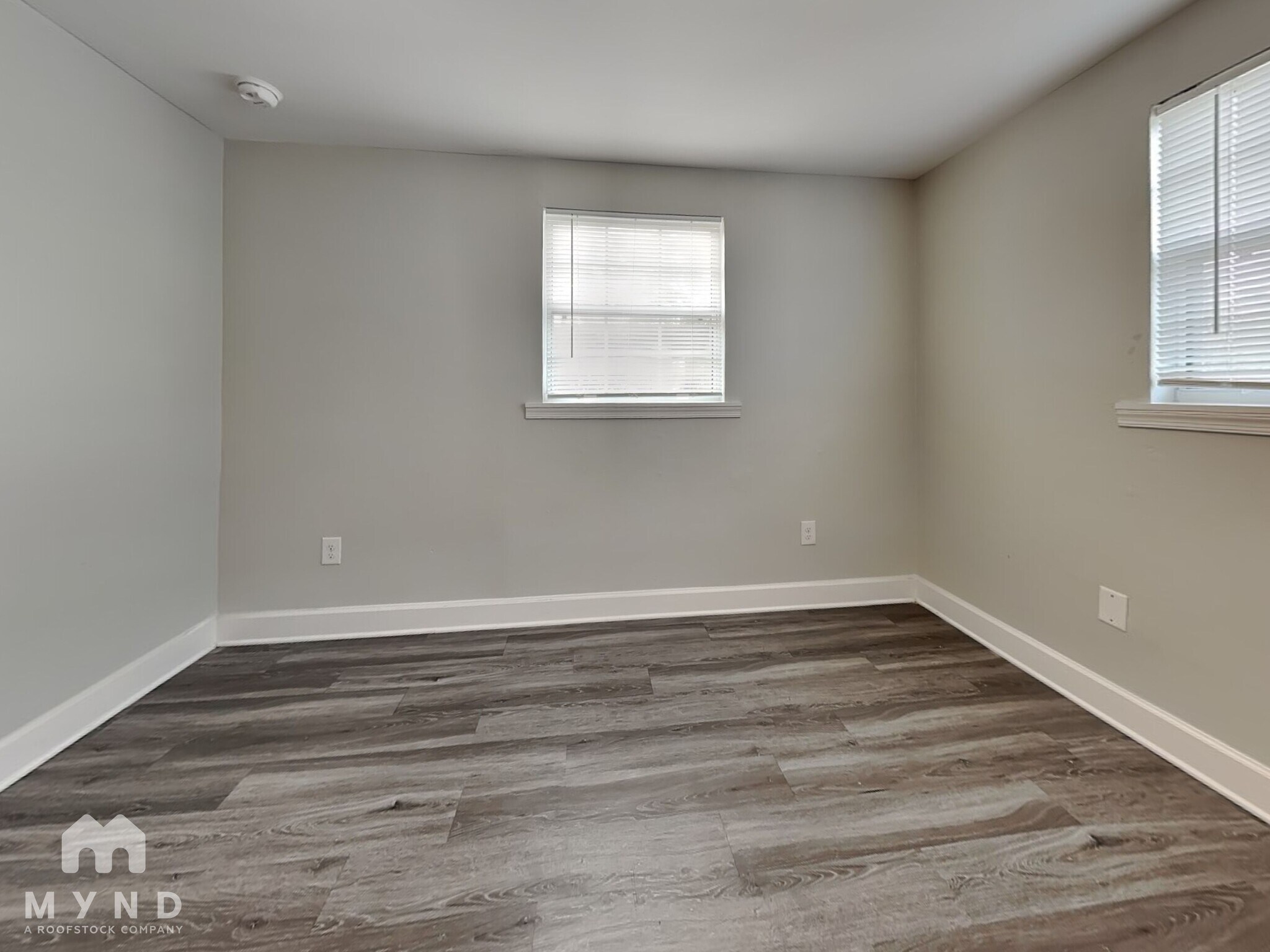 Building Photo - 6824 Gaillardia Rd S