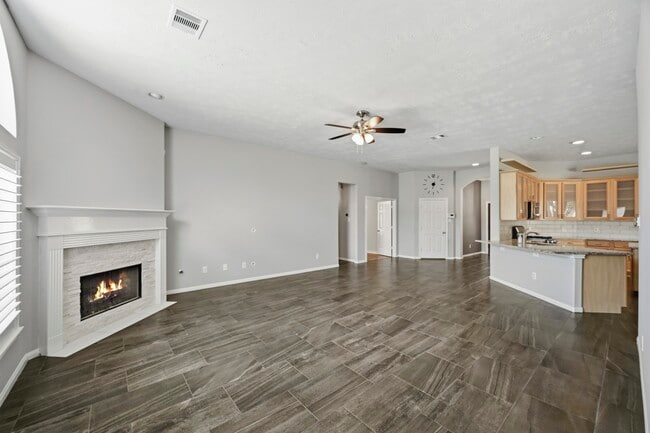 Building Photo - 17126 Sheffield Knoll Ln