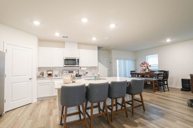 Building Photo - 5242 Scrub Mint Ln