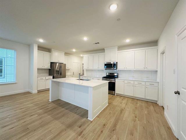 Building Photo - 8875 Stablehand Mews