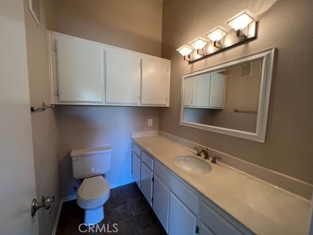 Building Photo - 30902 Club House Dr
