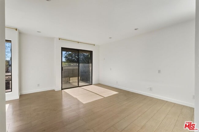 Building Photo - 5307 Wilkinson Ave