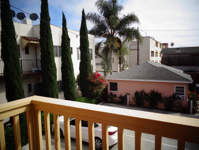 view from balcony - 1428 E Florida St