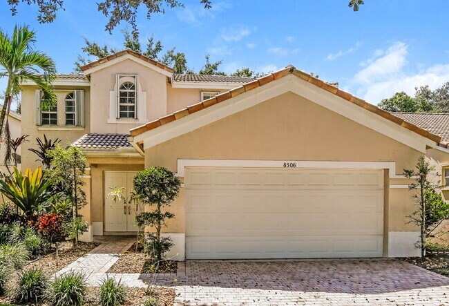 Building Photo - 8506 NW 47th St