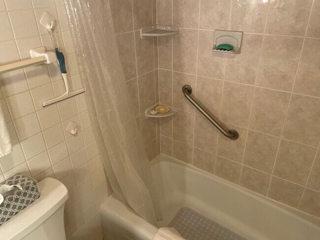 Building Photo - 35 Wharf Path