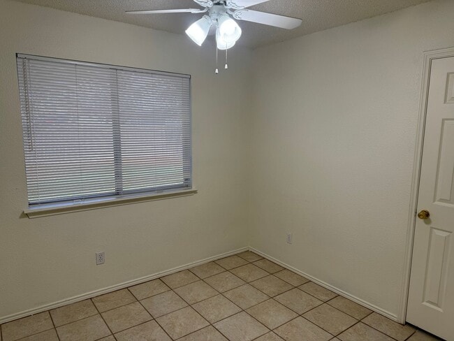 Building Photo - Cute Single Story 3 Bedroom in Keller ISD