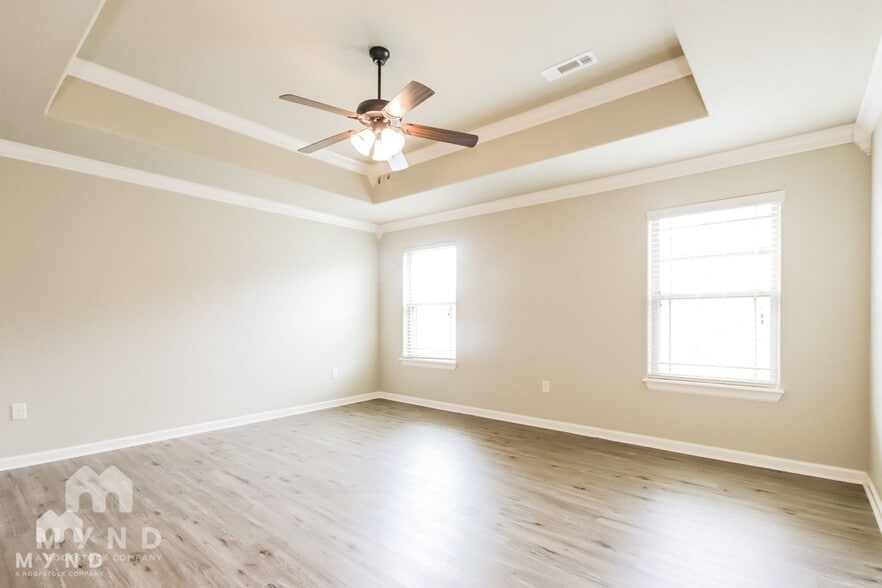 Building Photo - 421 Carlson St