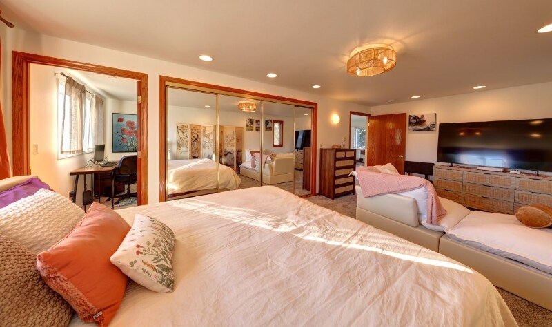 Building Photo - 2549 Mason St