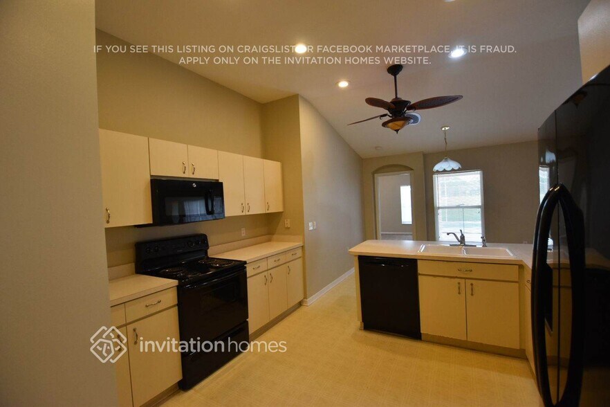 Building Photo - 10311 Sedgebrook Dr