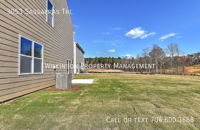 Building Photo - 3053 Sassafras Trl