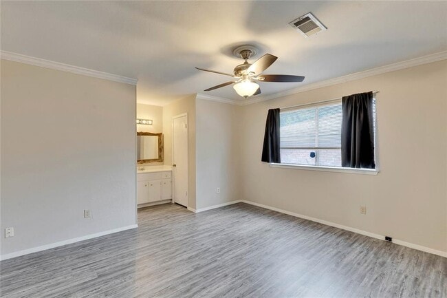 Building Photo - 10407 Button Quail Dr