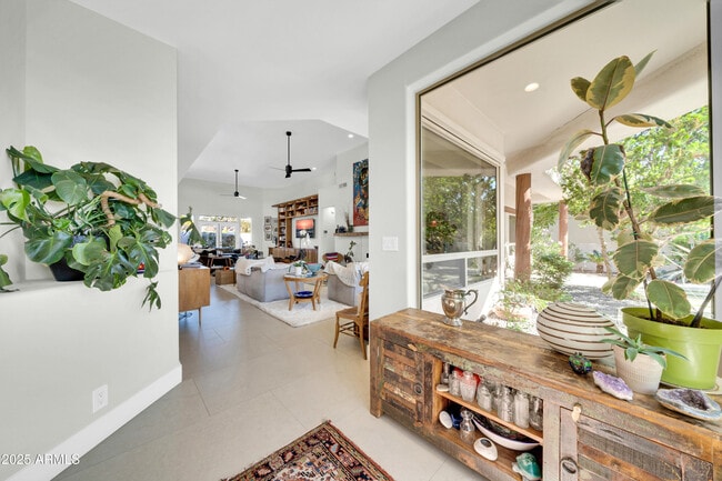 Building Photo - 6139 N 31st Ct