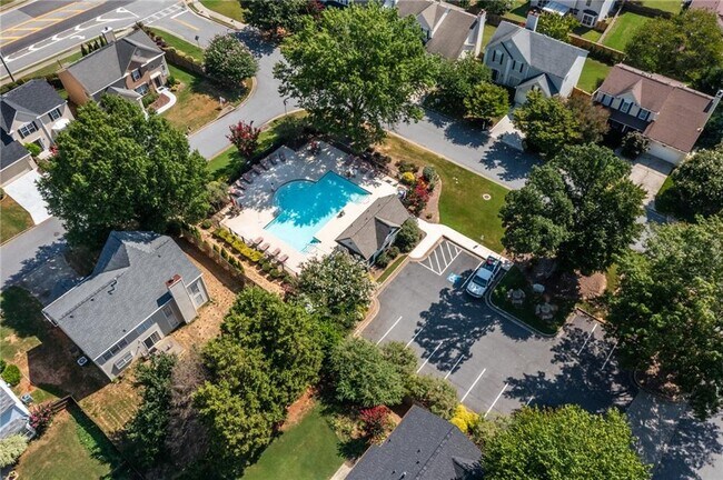 Building Photo - 13030 Carriage Park Ln