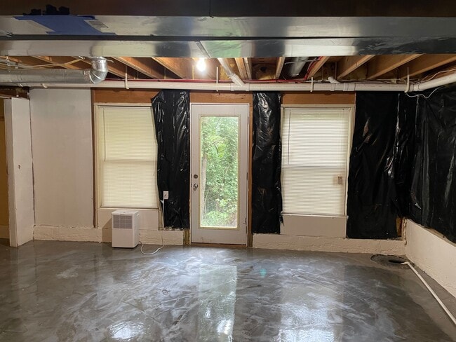 Building Photo - 5100 Hardy Ct