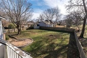Building Photo - 405 Trails End Ln