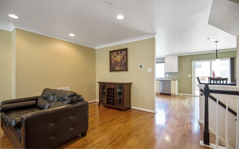 Building Photo - 2333 Massanutten Dr